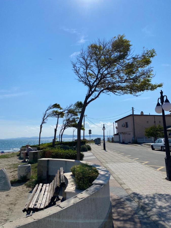 Private Apartments By The Sea With A Large Terrace In Apart Hotel! Πομόριε Εξωτερικό φωτογραφία