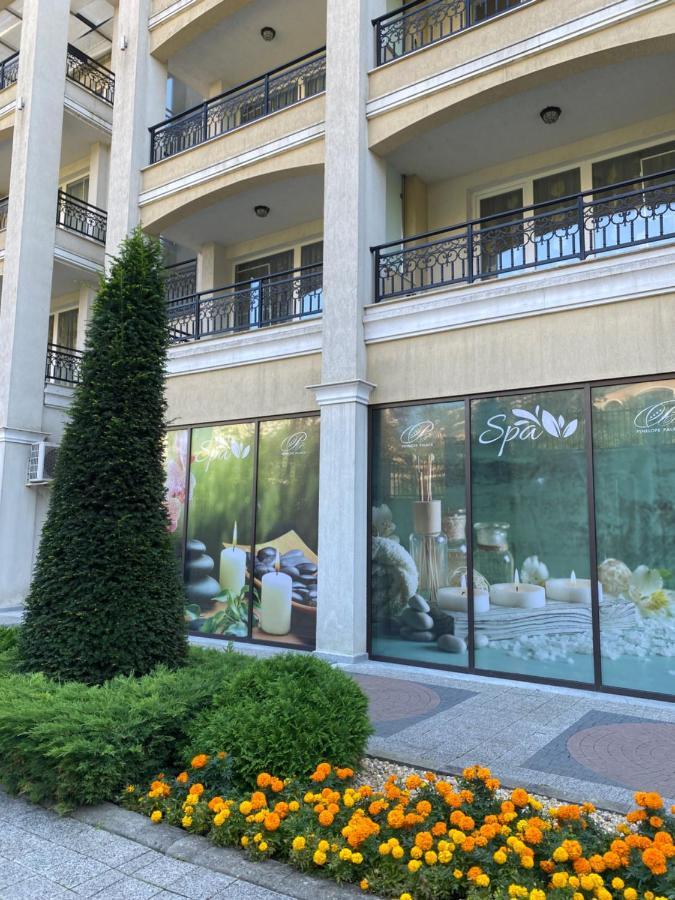 Private Apartments By The Sea With A Large Terrace In Apart Hotel! Πομόριε Εξωτερικό φωτογραφία