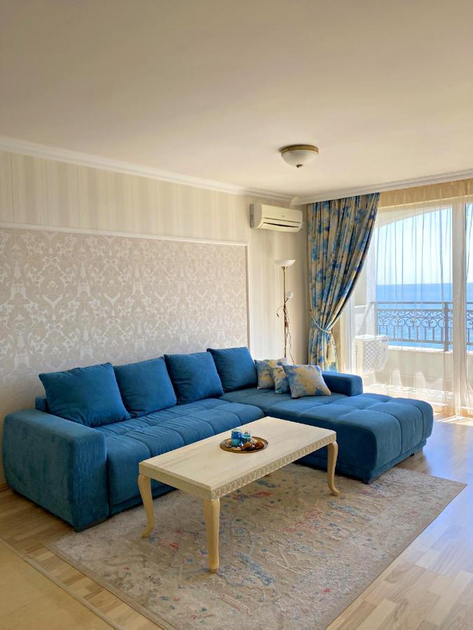 Private Apartments By The Sea With A Large Terrace In Apart Hotel! Πομόριε Εξωτερικό φωτογραφία